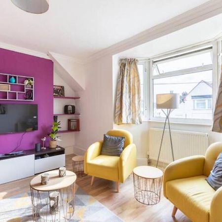 Cosy 1 Bedroom Flat Near Barking Town Centre Екстериор снимка